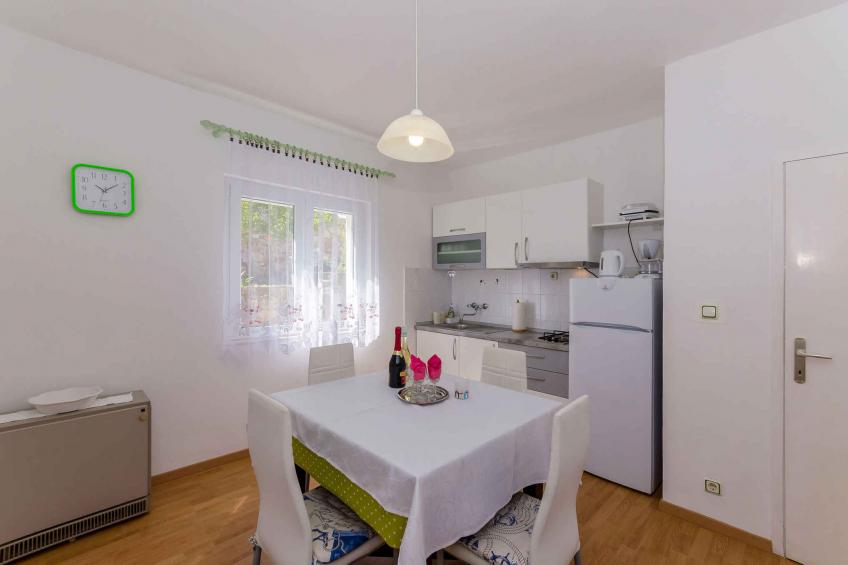 Ferienwohnung mit Klimaanlage, Terrasse und Meerblick in Jelsa - BF-T6D97 - foto 5