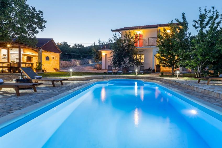 Villa Podrugovi Dvori mit Pool
