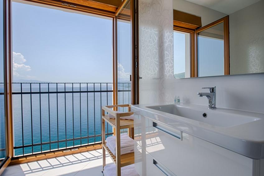 Wohnung "Zayml Povile" mit Blick auf das Wasser - foto 8