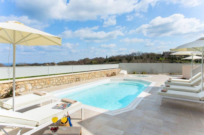 Deluxe Villa Ianthos - Whirlpool im Freien, Kinderpool - foto 18