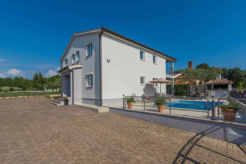 Holiday apartment with pool - BF-NXGFC - foto 13