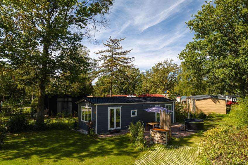 Bungalette 4 persons basic with hottub - foto 2