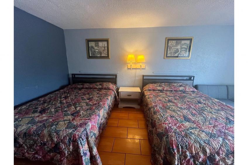 2 Queen Beds Non-Smoking - foto 17