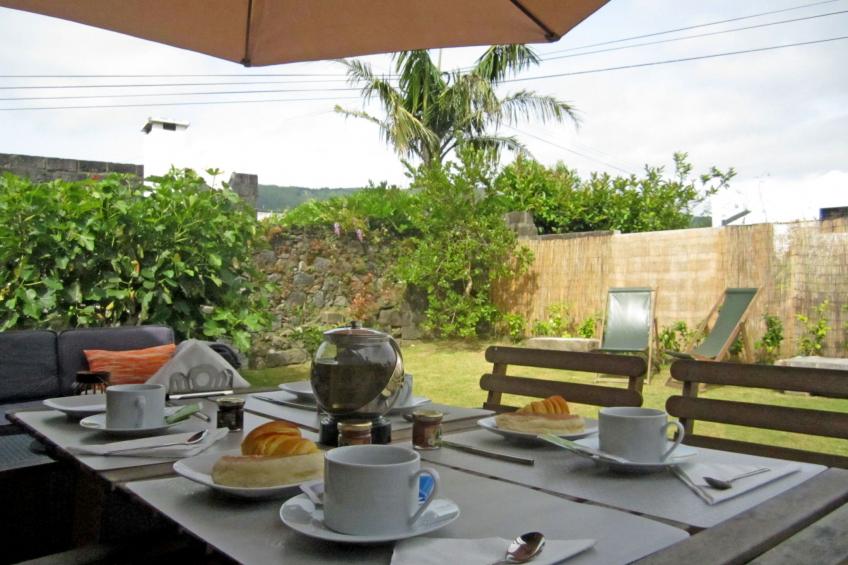 in Furnas mit Terrasse, Garten und Grill - foto 22