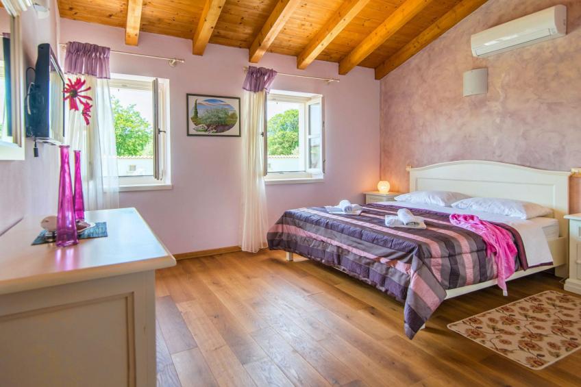 für 8 Personen und 2 Kinder in Segotici, Istrien (Südküste von Istrien) - foto 3