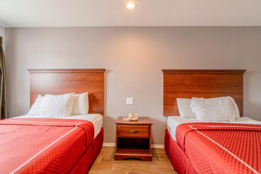 2 Queen Beds Non-Smoking - foto 20