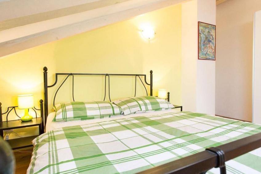 Haus mit modernem Interieur und einer alten Taverne - foto 16