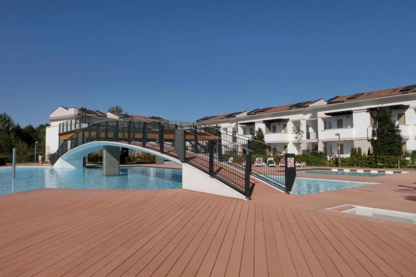 Ferienwohnung mit Klimaanlage, Balkon und Pool - BF-JR346 - foto 9