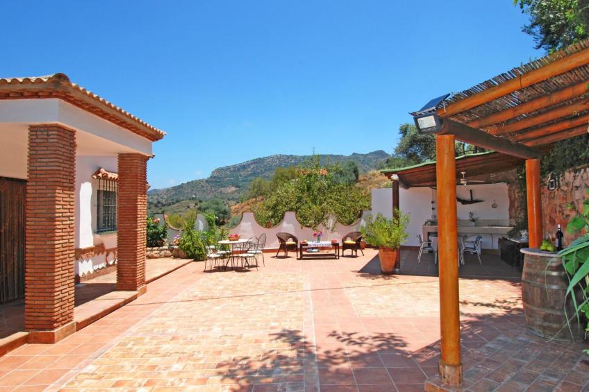 Schönes Landhaus mit Pool, Klimaanlage, Privatsphäre. - foto 10