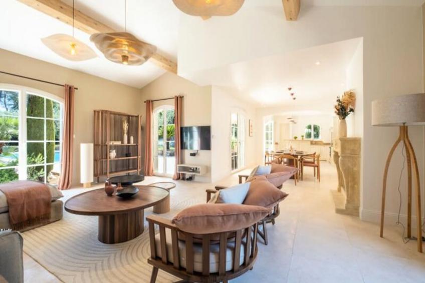 Résidence Bijou De 280m2 Et Piscine à Débordement Au Calme Absolu - foto 3