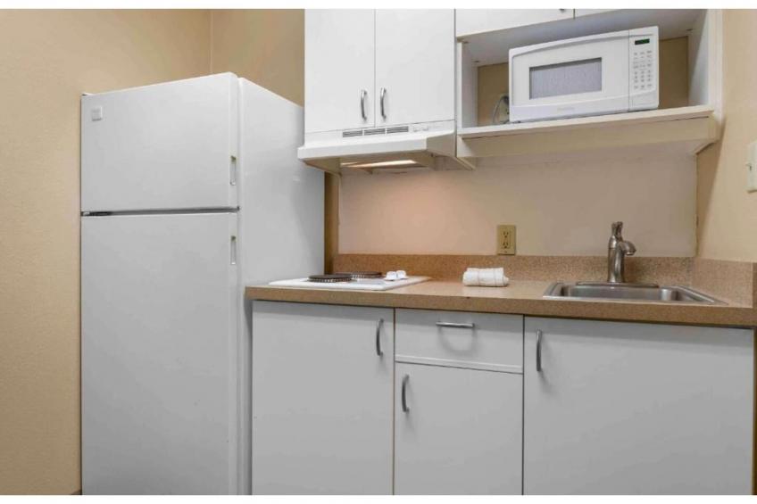 1 Queen Bed | Non-Smoking, Kitchen - foto 5