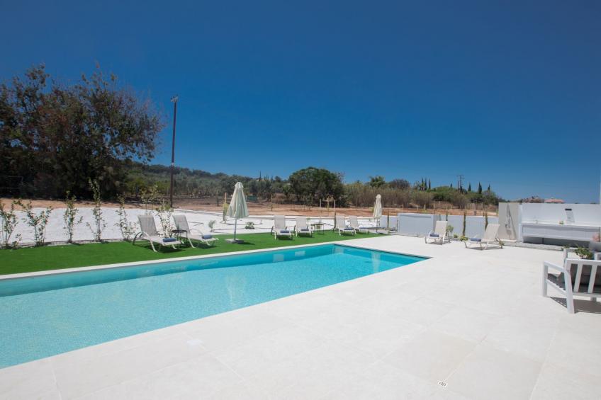 Geräumige Villa mit großem Garten und Pool - foto 20