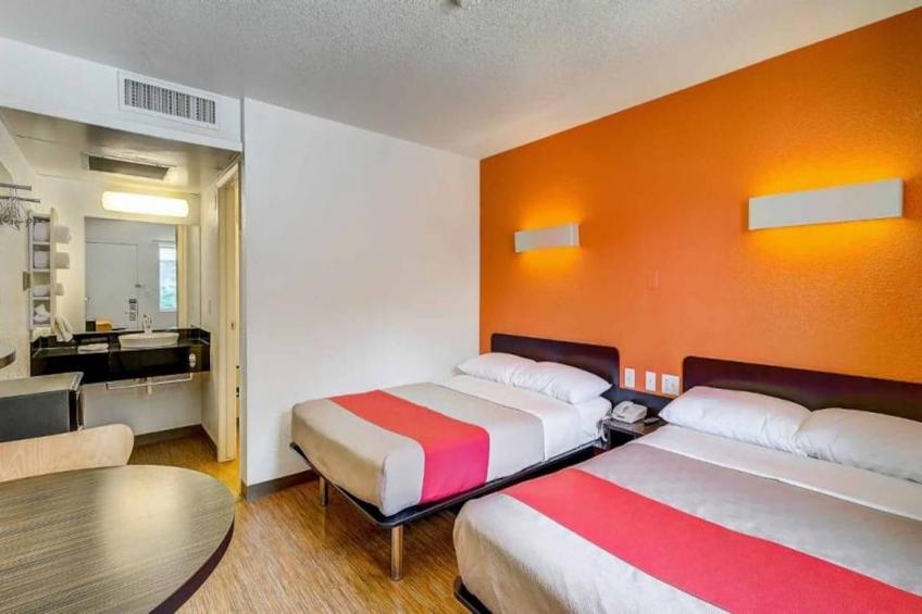 2 Full Beds  Non-Smoking - foto 11