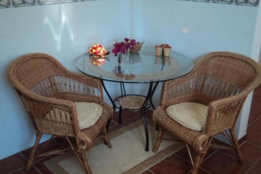 mit Balkon, Terrasse und Außenpool - foto 11