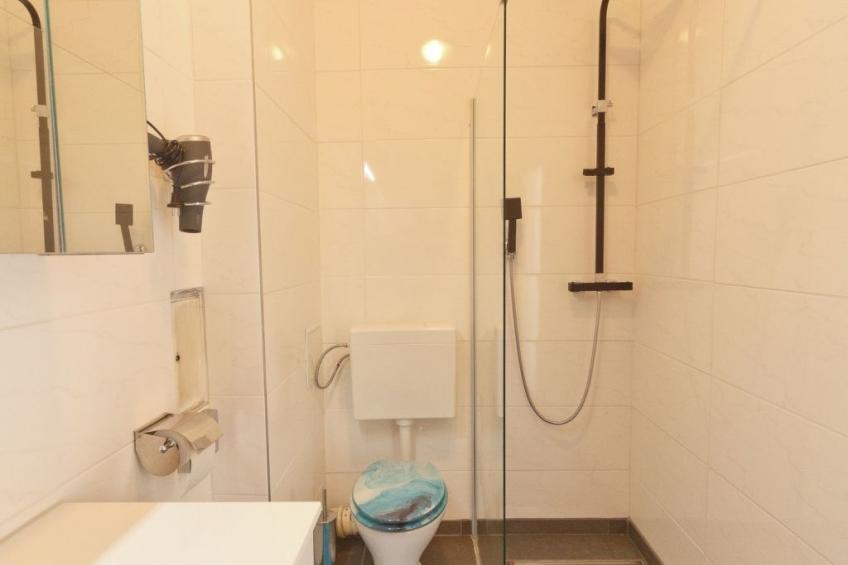 Wohnung in Fünfhaus mit Garten - foto 11