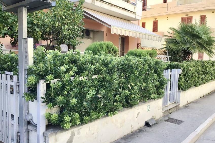 Gemütliche Ferienwohnung in Roseto Degli Abruzzi mit Privatem Garten - foto 3