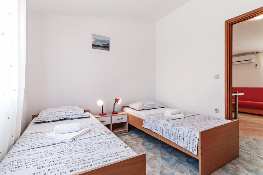 Apartments Hak - One Bedroom Apartment with Terrace and Sea view (A2) - foto 5
