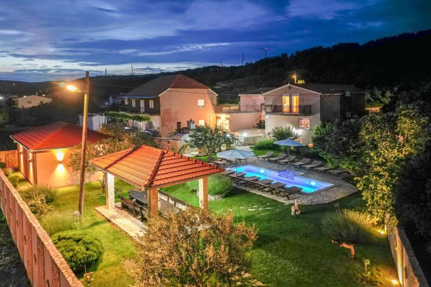 Villa Popovića Dvori -  Six Bedroom Villa with Pool - foto 15