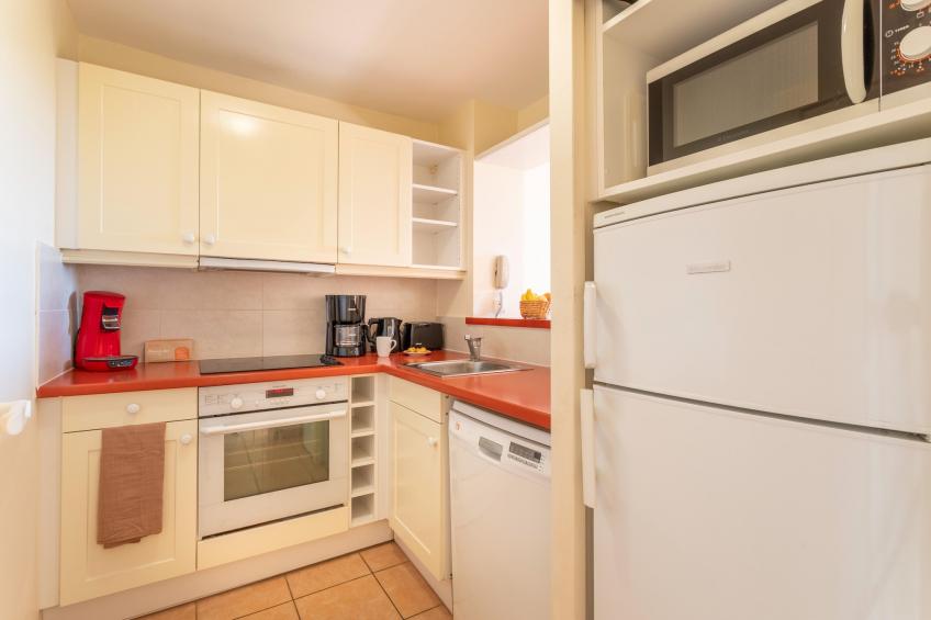 Pierre & Vacances Village Pont Royal en Provence Apartment 8 people - 2 bedrooms + 1 sleeping alcove - Balcony - foto 4
