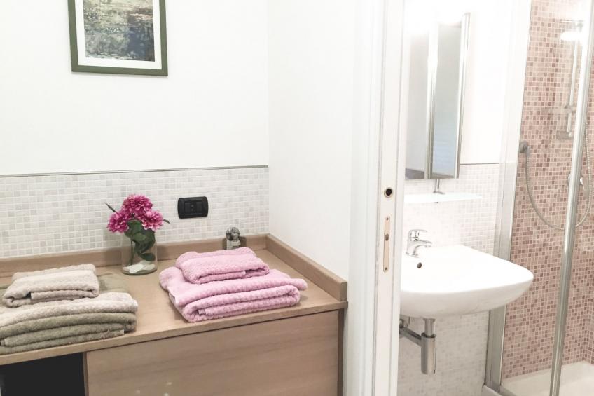 Wohnung mit großer privater Terrasse im Grünen - foto 20