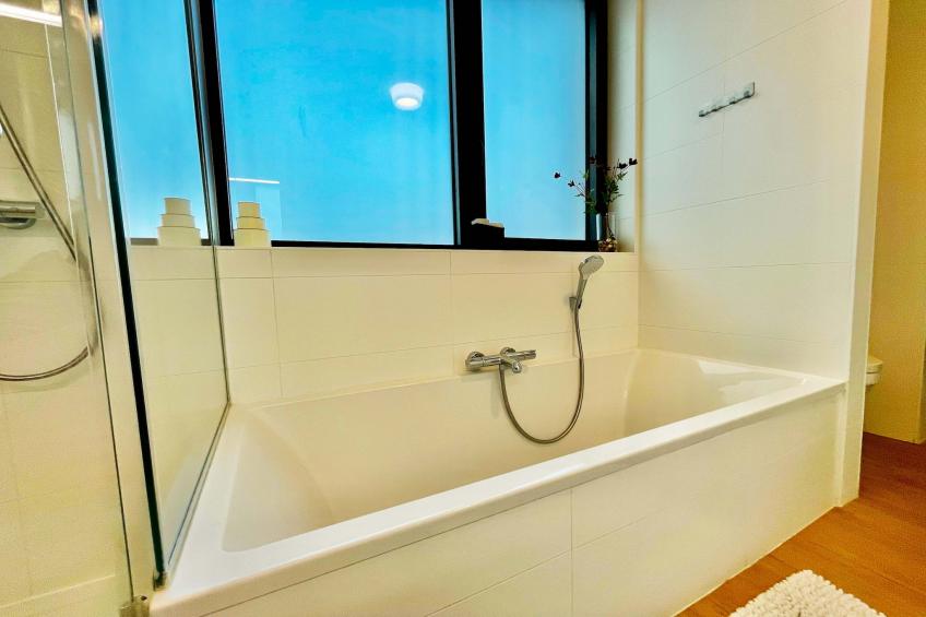 Modern 2BR Penthouse Near Diamond District by OneLuxStay - foto 41