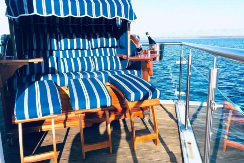 Schwimmendes Haus Elandi