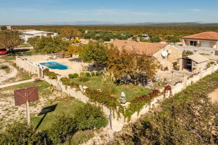 Holiday House Šimun - Three bedroom Holiday house with pool - foto 34