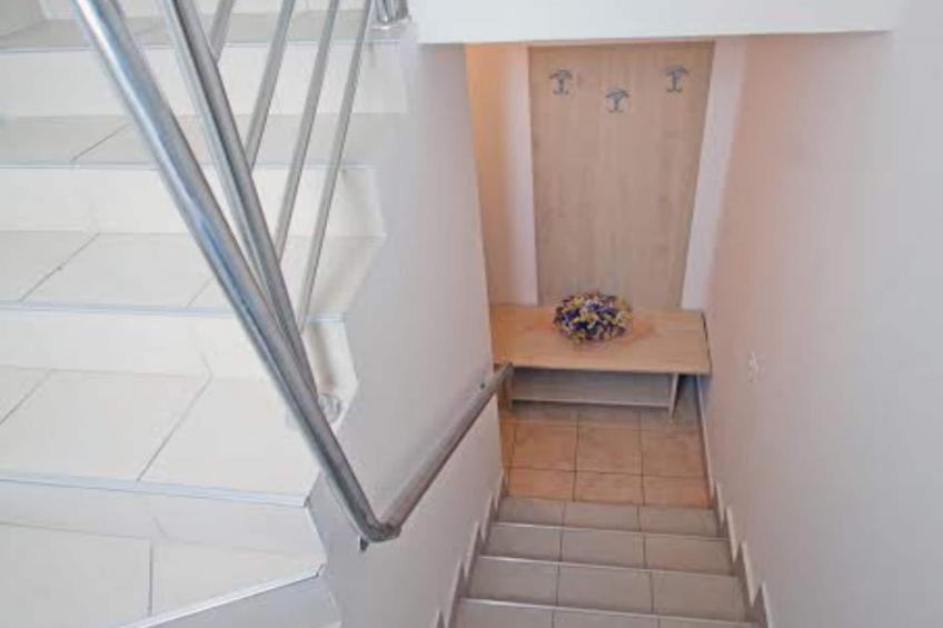Beachfront Apartments Tamarix - One Bedroom Apartment with Partial Sea View - foto 10