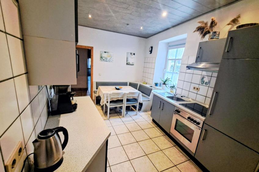 mit Garten und Parkplatz - foto 12