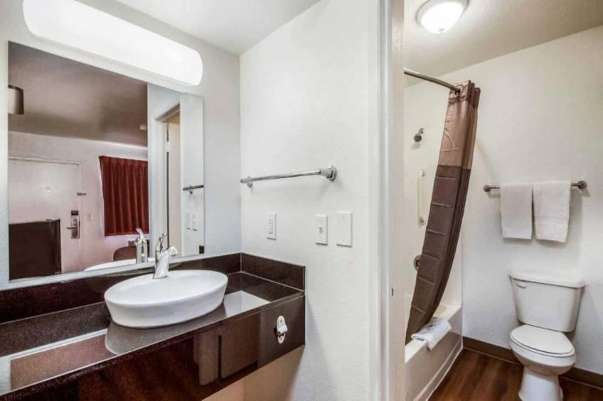 1 Queen Bed - foto 22