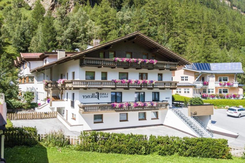 Holiday flats Landhaus Falkner, Sölden-Typ 5, 65 m2