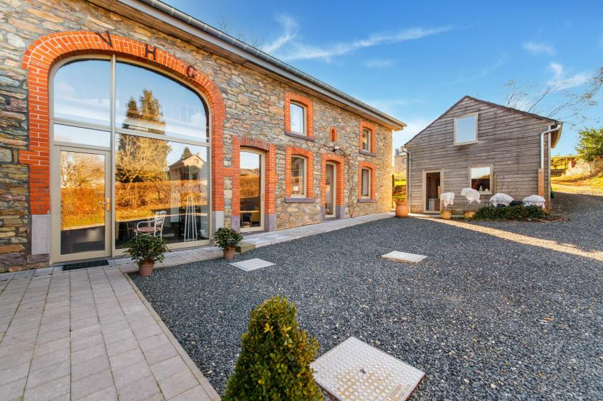 magnifique habitation pour 8 adultes avec Sauna et bain à Bulles