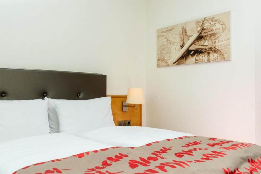 Sunday Frankfurt Wheelchair Accessible Room - foto 12
