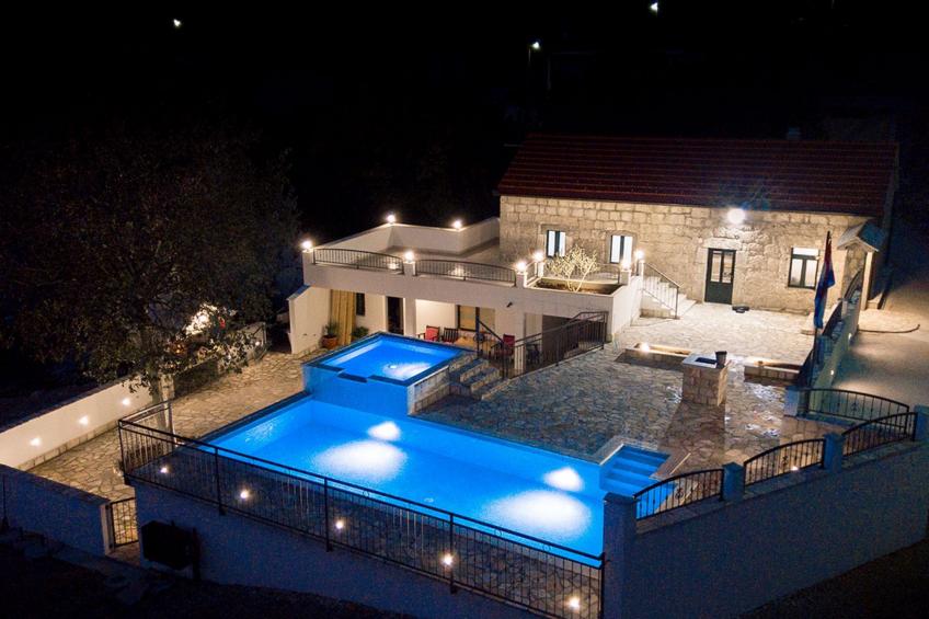 Stipanovi Dvori mit Bergblick - foto 2