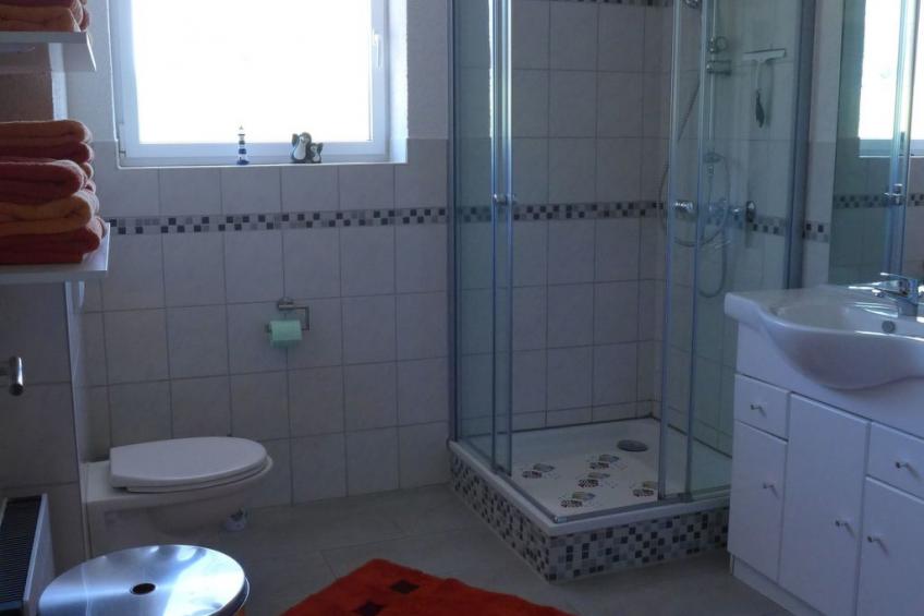 Gemütliches Ferienhaus am Deich mit Gartenzimmer - foto 11