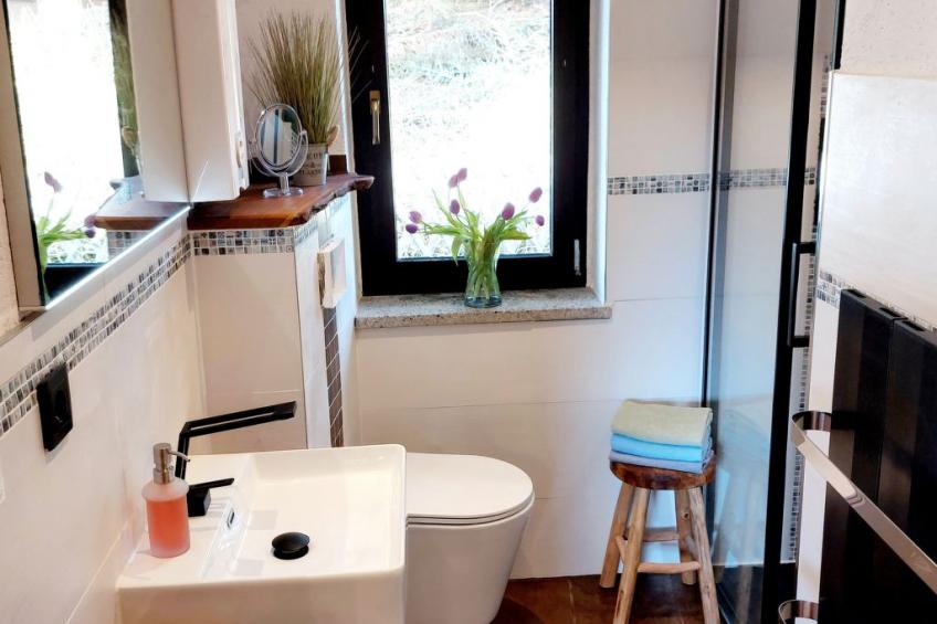 Am Wald gelegenes Ferienhaus "Wolf" mit Kamin - foto 12