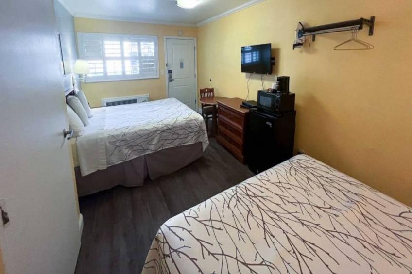2 Full Beds  Non-Smoking - foto 6