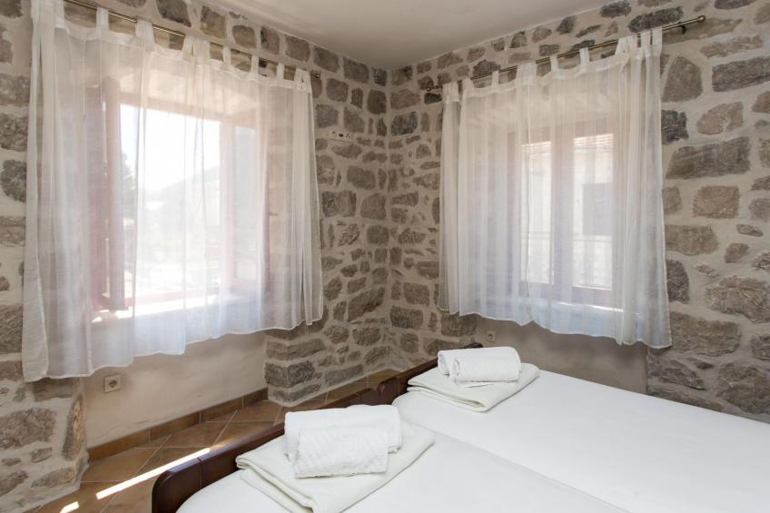 Stilvolles Ferienhaus mit Terrasse und Pool in ländlicher Lage in der Nähe von - foto 18