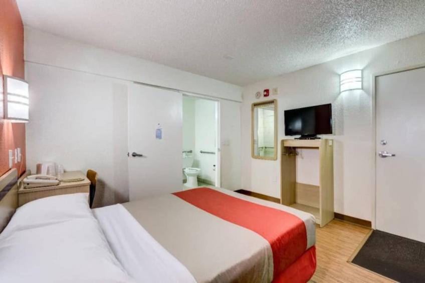 1 Queen Bed - foto 27