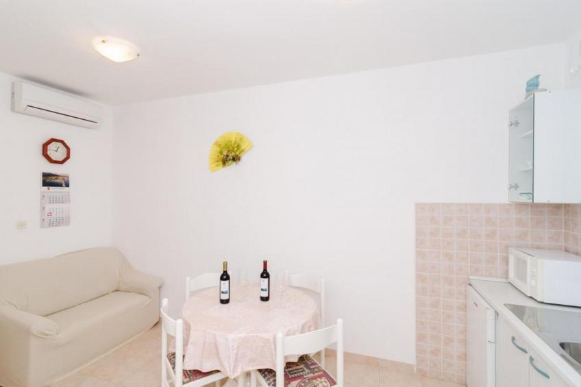 Apartments Villa Dingač- Borak - Standard One Bedroom Apartment with Balcony and Sea View No. 3 - foto 10