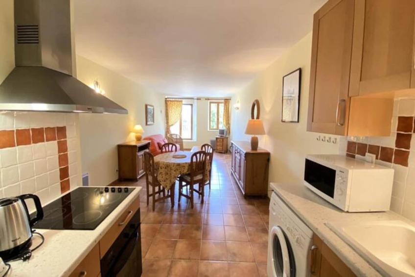 04b5 : Beau Studio Dans Un Mas Provençal - Piscine - foto 11