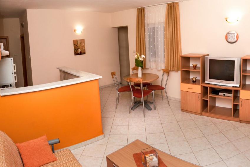 Modern eingerichtete Ferienwohnung orange - foto 2