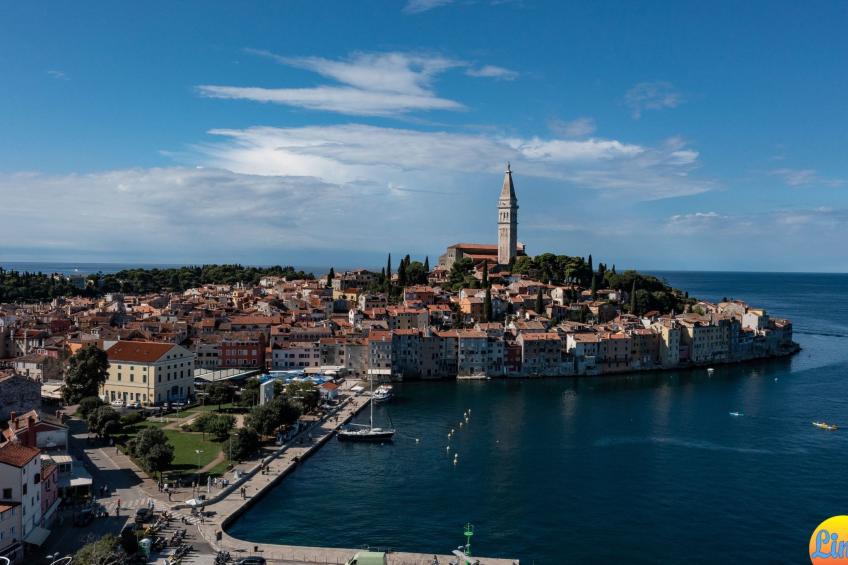 App Nirvana mit Garten in der Altstadt von Vrsar - foto 24