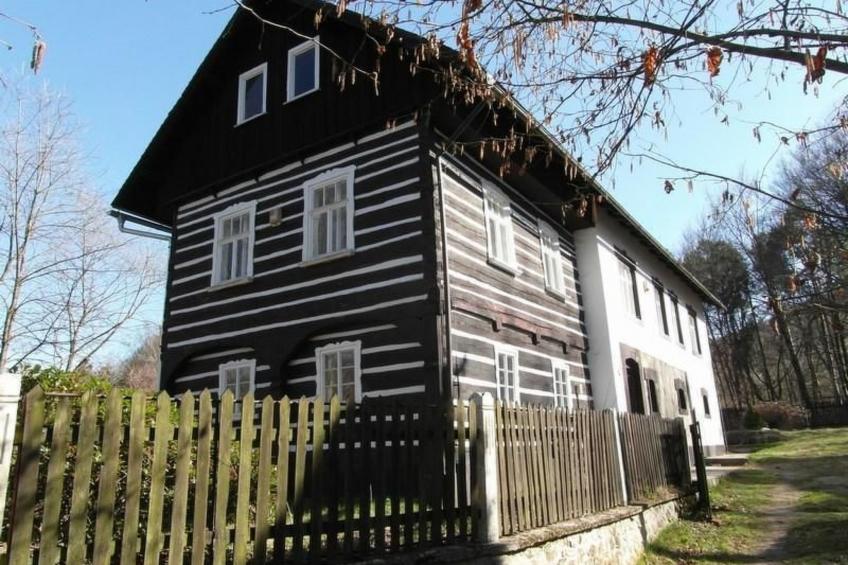 Traditionelles Haus, umgeben von Wäldern in Ralsko - foto 3
