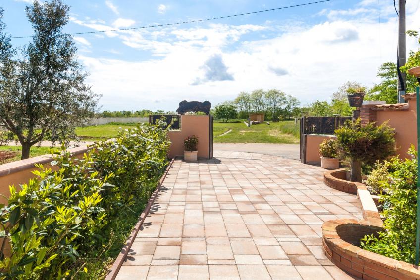 Haus im Industriestil Eni mit privatem Parkplatz - foto 4