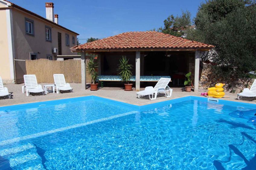 Holiday apartment with air conditioning and pool use - BF-XX3D