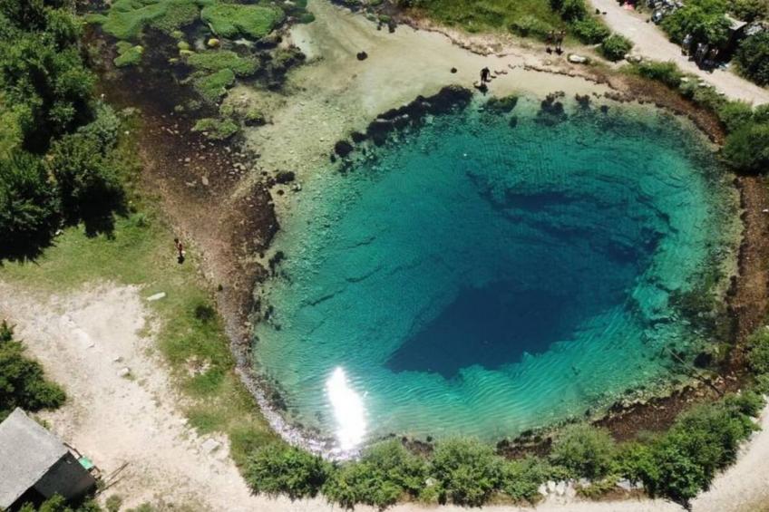 Tranquil Holiday Home with Pool, Garden, and Playground in a Peaceful Countryside Setting - Three Bedroom Holiday Home - foto 28