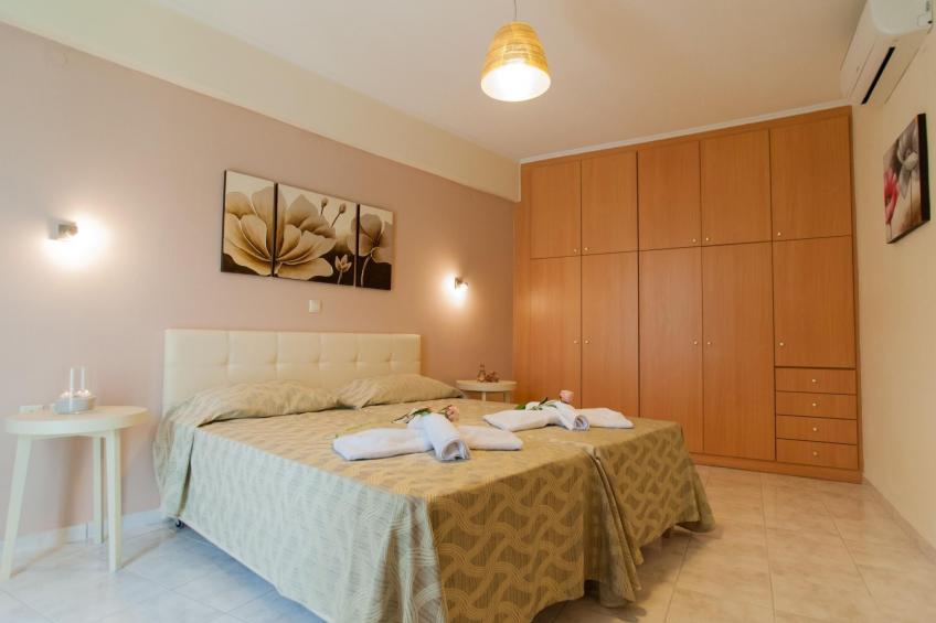 in Panormos mit kleinem Garten,Pool - foto 5