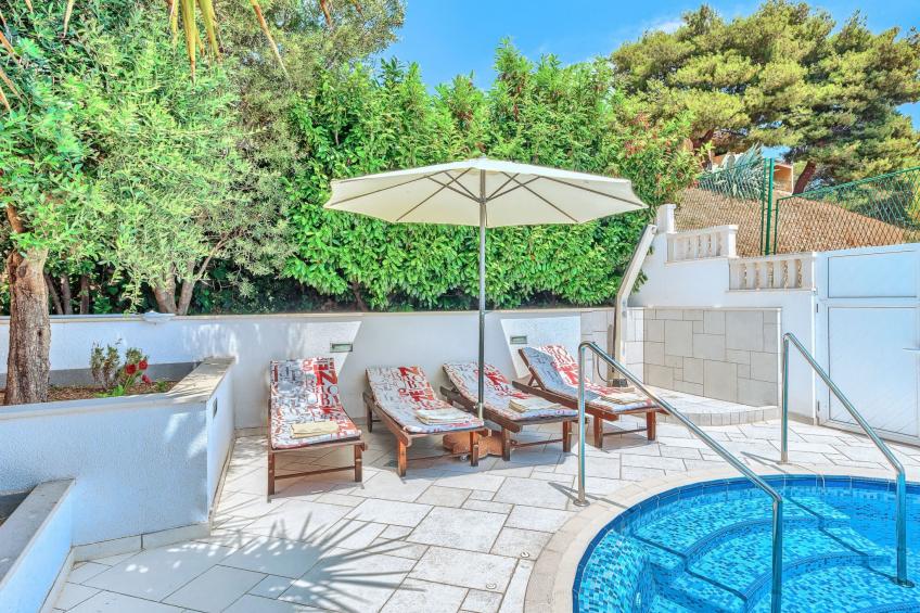 mit Terrasse, Pool und Strandzugang - foto 6