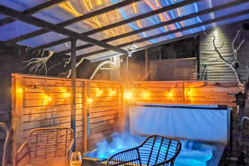 Levi secret igloo ruska 8d - foto 5